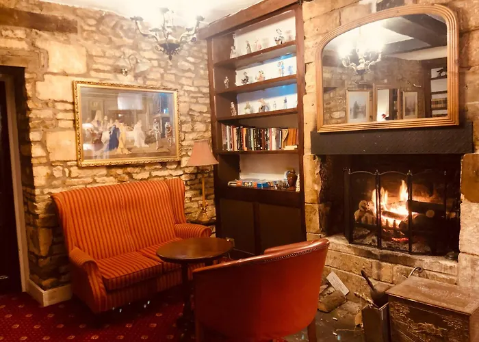 Crown Hotel Cotswold