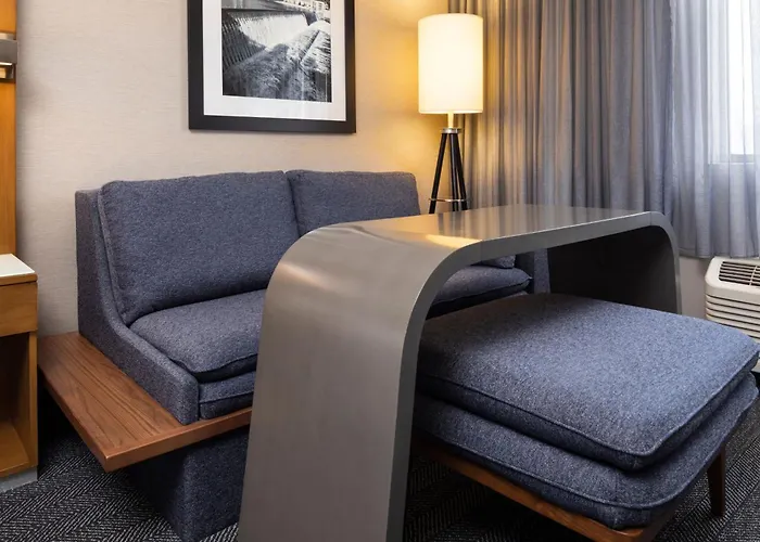 Courtyard By Marriott Minneapolis Downtown