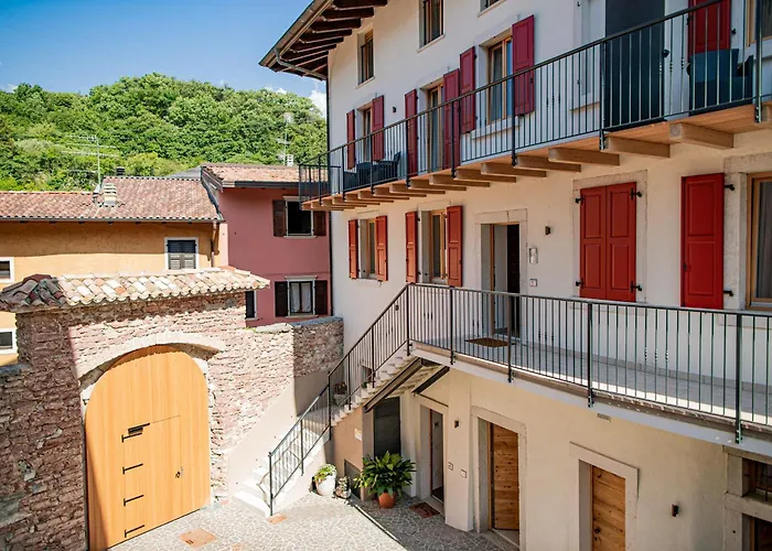 Garda Baldo Apartments