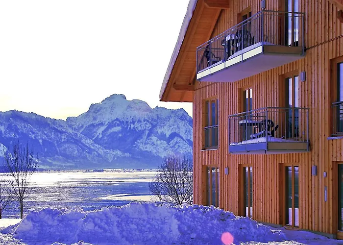 Seehotel und Appartements Schnöller