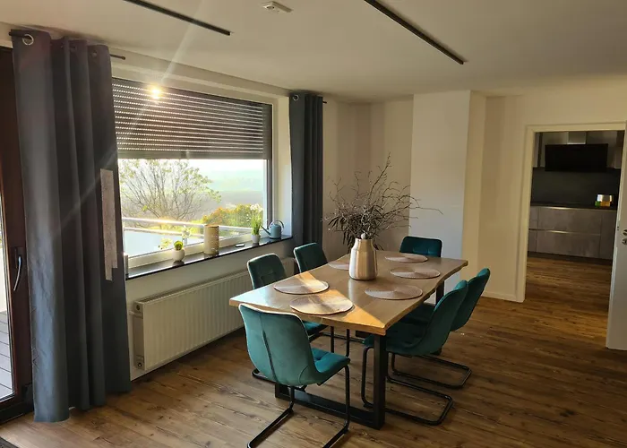Moderne Ferienwohnung mit Aussicht