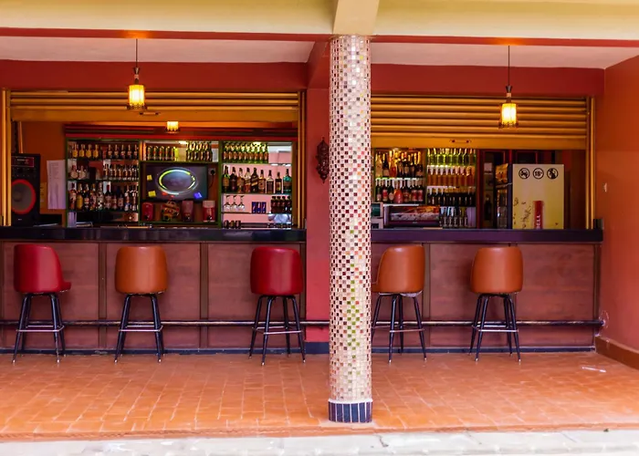 Garden Courts Hotel Masaka