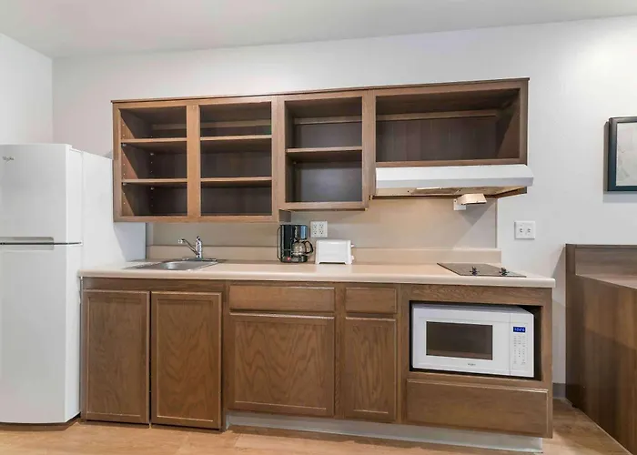 Extended Stay America Suites - Nashua - Merrimack