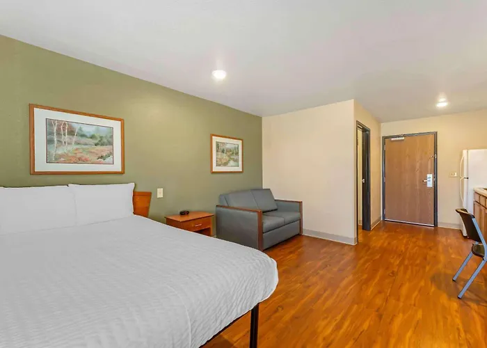 Extended Stay America Select Suites - Cleveland - Mentor