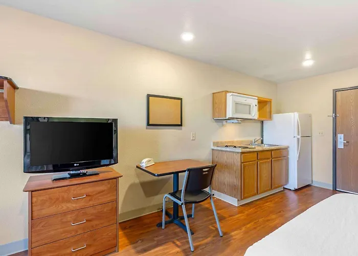 Extended Stay America Select Suites - Cleveland - Mentor