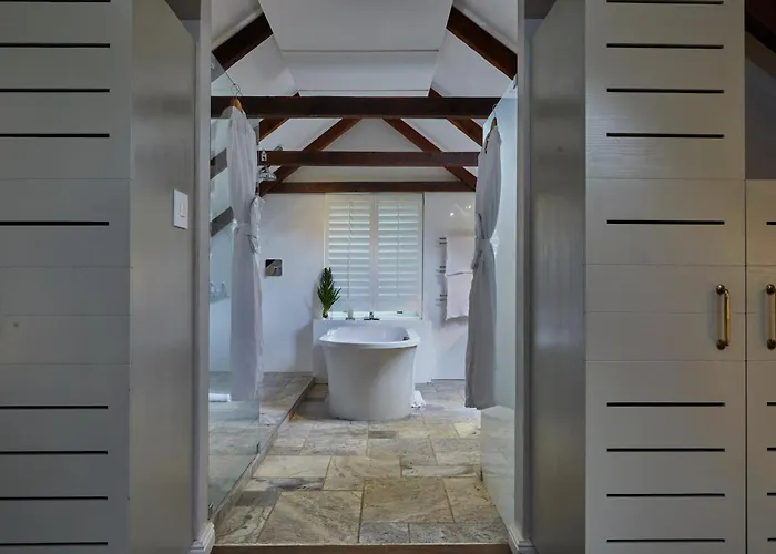The Robertson Small Hotel And Spa By The Living Journey Collection