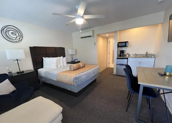 Beachside Resort Motel