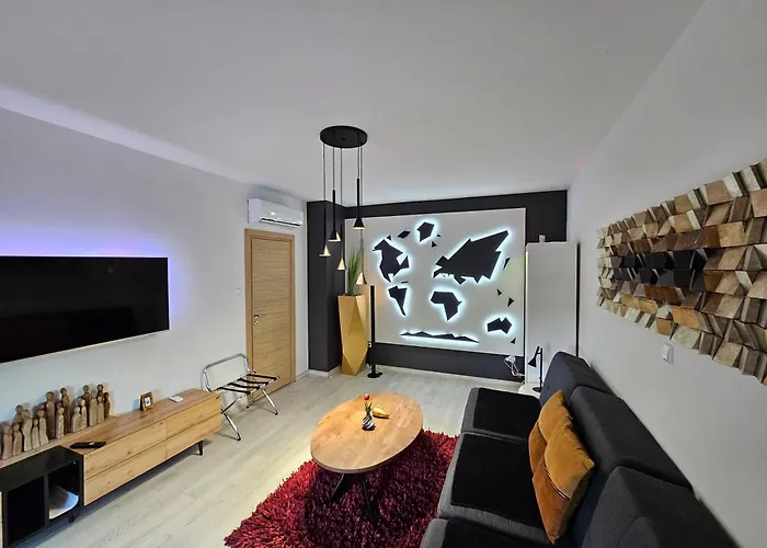 Apartment Sand - Entry With Pin 0 - 24H, Free Reserved Leased Parking With Video Surveillance, Luxury Massage Chair,Infrared Sauna,Free Cancellation 24 Hours Before Check In, Premium Pillows And Mattress