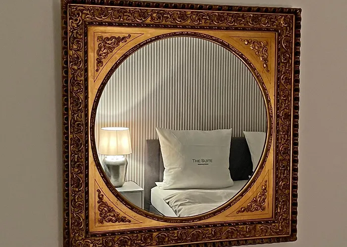 THE SUITE Winterberg Deluxe - Exklusive Ausstattung, Bestlage zwischen Skikarussell und Marktplatz, eigener Garten, Ski- und Fahrradraum, ruhige Südausrichtung, WLAN, hundefreundlich