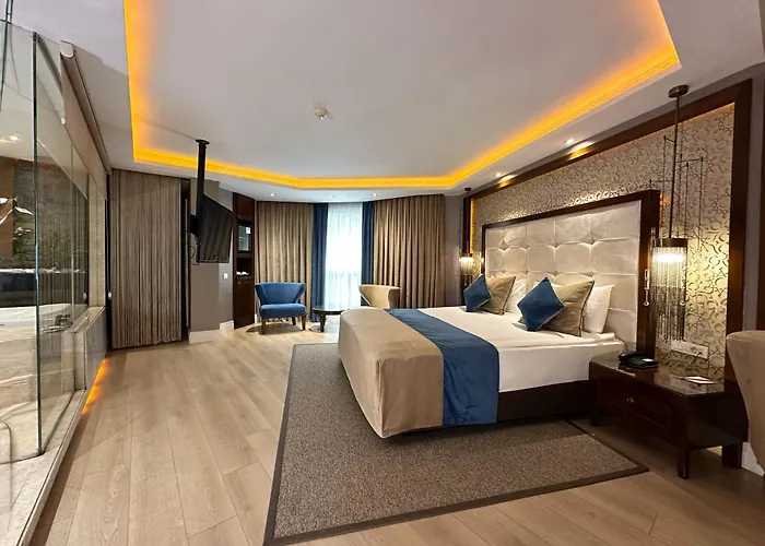 Ahc Old City Hotel
