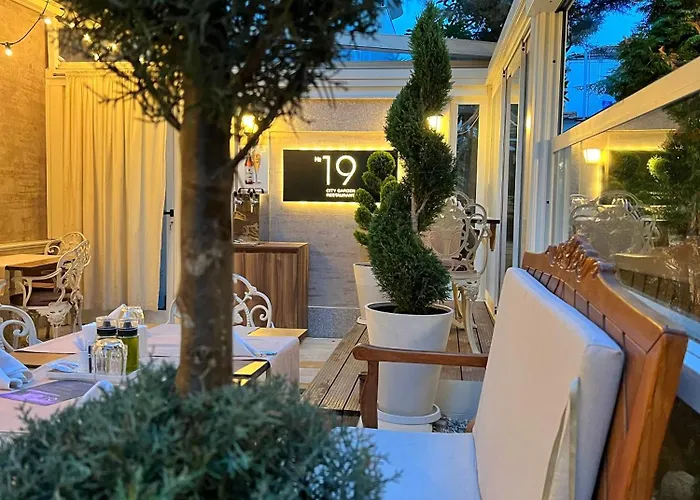 Residence City Garden: Excellence-Awarded Five-Star Urban Retreat Plovdiv