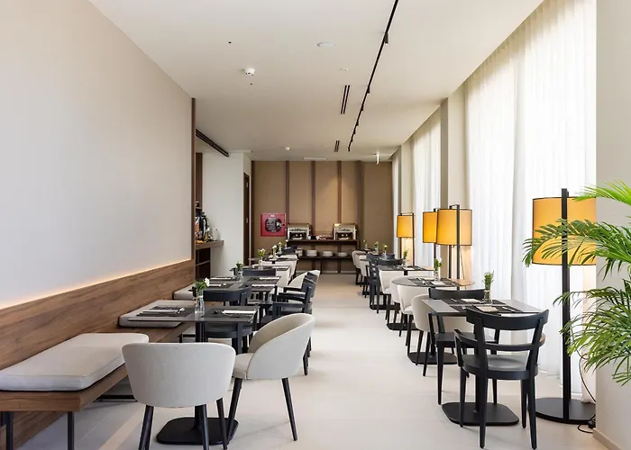 B21 Lifestyle Hotel
