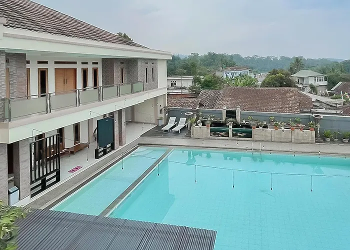 Reddoorz Resort Syariah At Rancakalong Sumedang