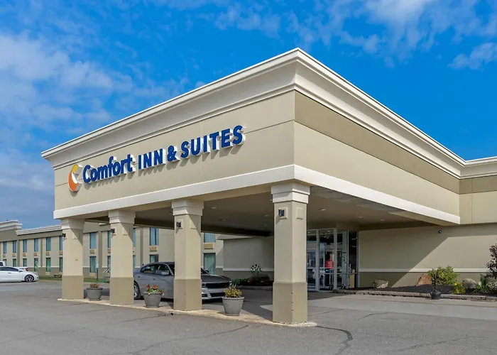 Comfort Inn & Suites Triadelphia - Wheeling