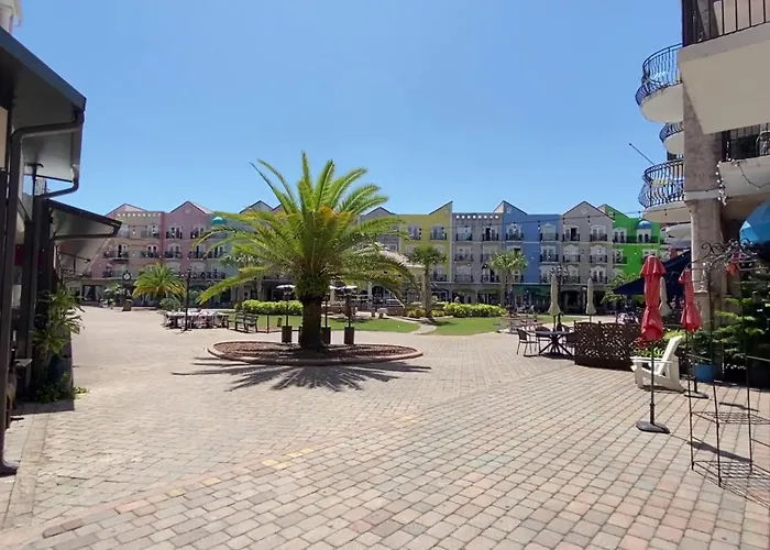 Couples Getaway - Sweet Retreat - European Village Best Location