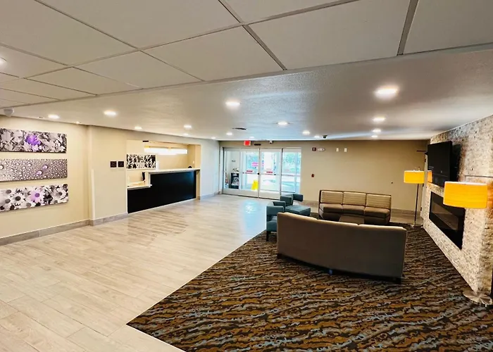 Sleep Inn & Suites Wisconsin Dells - Lake Delton