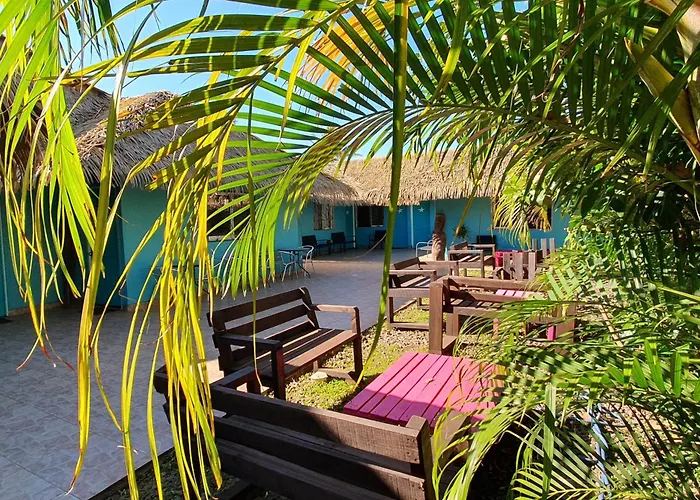Hotel & Apartments "Chez Hiva"