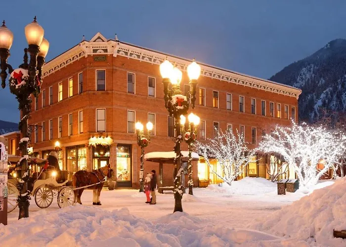 Independence Square Unit 313, Downtown Hotel Room In Aspen With Rooftop Hot Tub