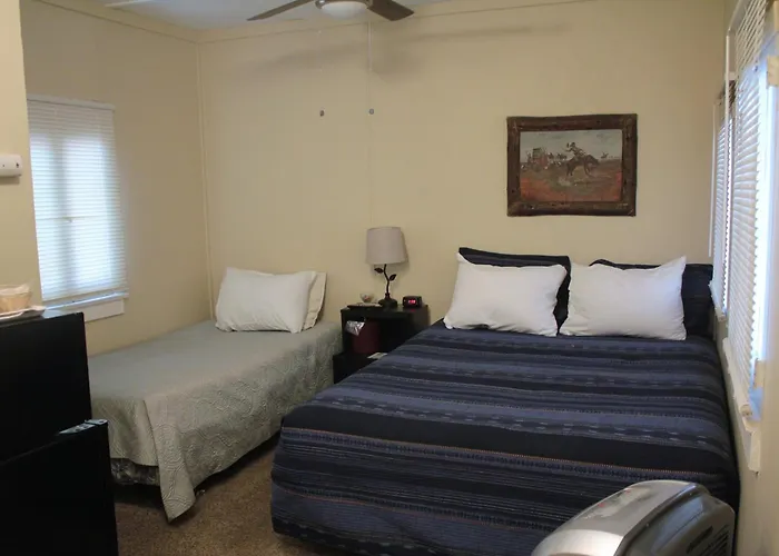 Historic Sheps Miners Inn Near Kingman, Az