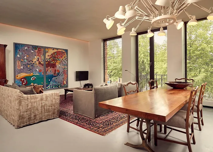 Business Guesthouse
