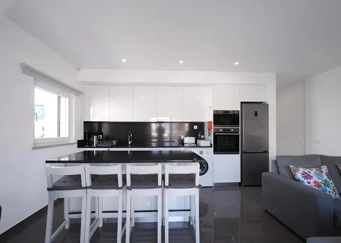 Beach & Surf Lovers Apartment With Ac - Baleal