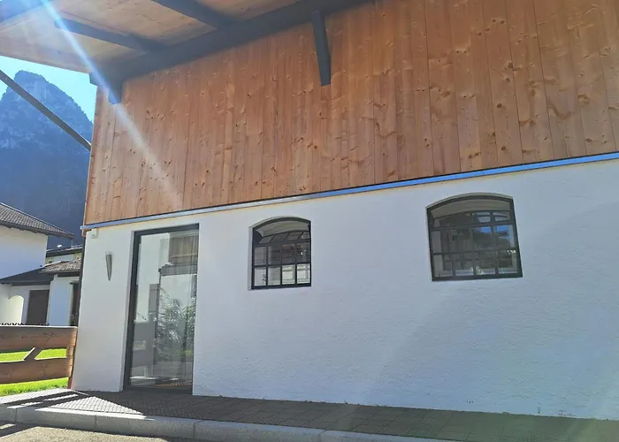 Neu! Ferienwohnungen im Lüftlmalereck, Hennalahaus