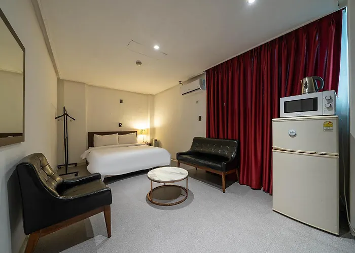 Pacific7 Hotel