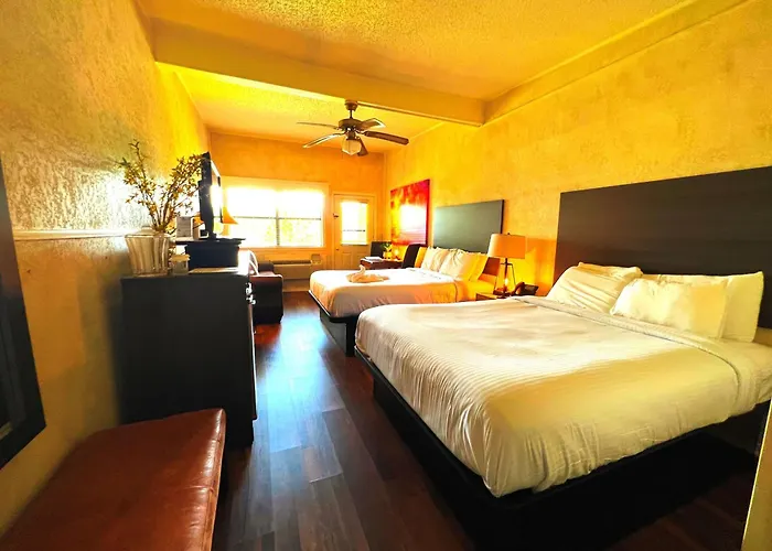 Gr5 - Mountain Harbor Queen Guest Room On Lake Ouachita