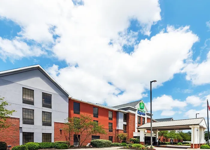 Holiday Inn Express & Suites Sulphur - Lake Charles By Ihg