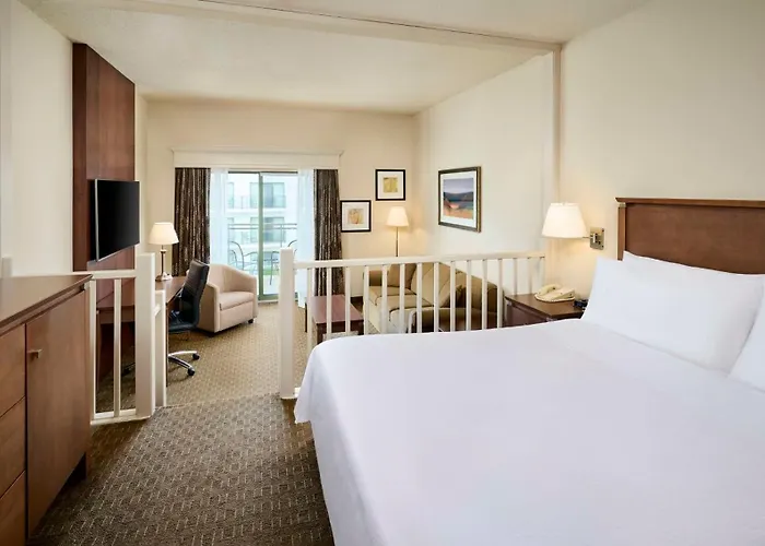 Best Western Plus Lamplighter Inn&Conference Centre