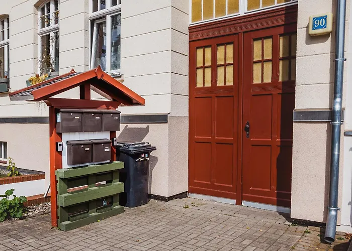Charmanter Altbau zwischen Altstadt und Klinikum mit Parkplatz
