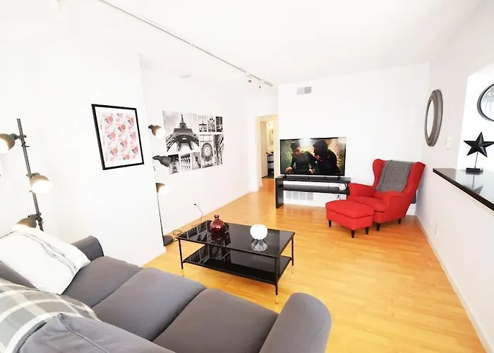 Hollywood Business Apartments
