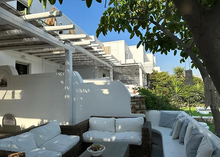 Artemis Hotel