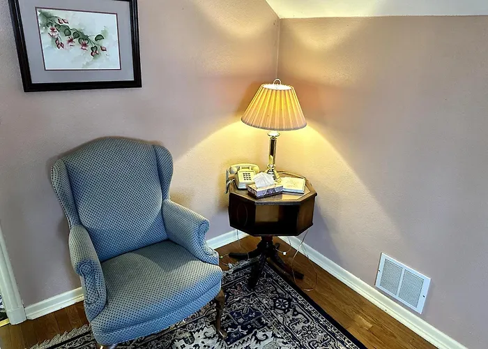 Montague Inn Bed & Breakfast