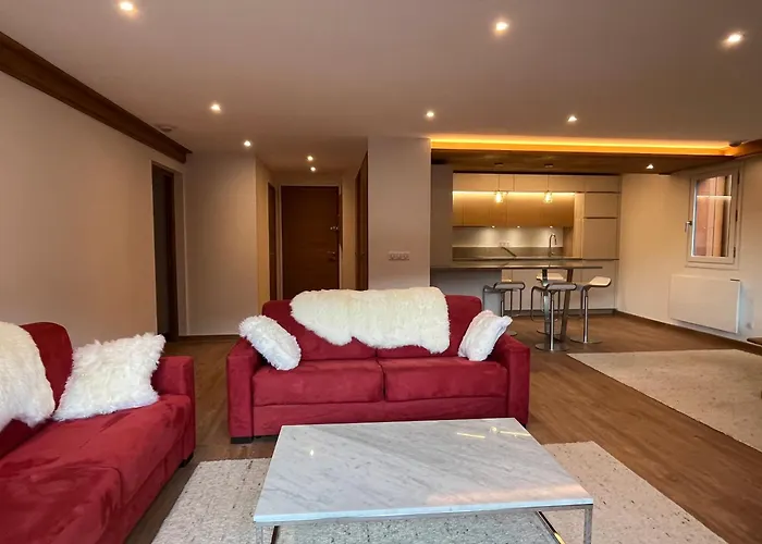 Renovated 6 Pers Luxury Chalet In Meribel Centre 85M2 3Br 3Ba With Mountain View And Boots Heater !