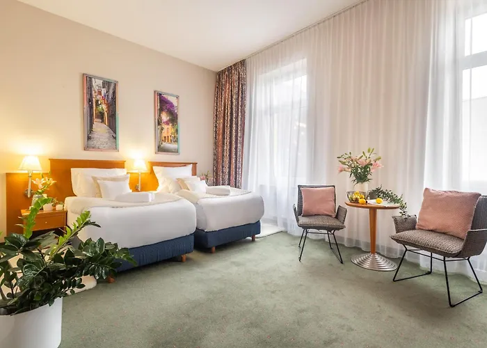 Hotel Sofia By The Railway Station Wroclaw