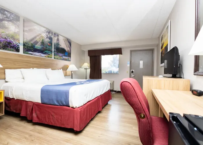 Days Inn By Wyndham Dayton Huber Heights Northeast