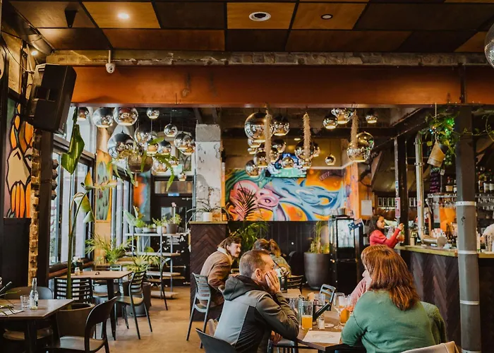 Six Degrees Boutique Hotel