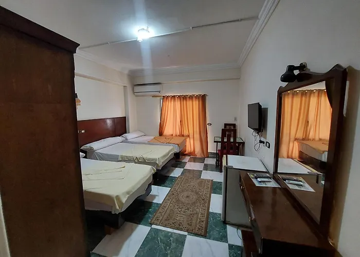Delmon Hotel