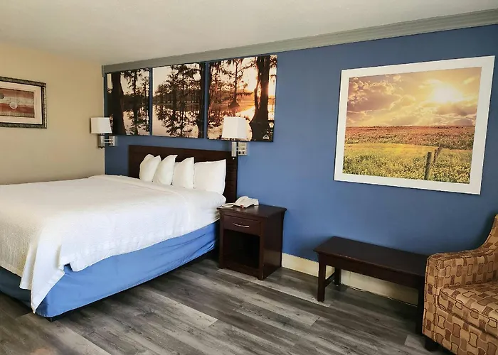 Days Inn By Wyndham Rosenberg