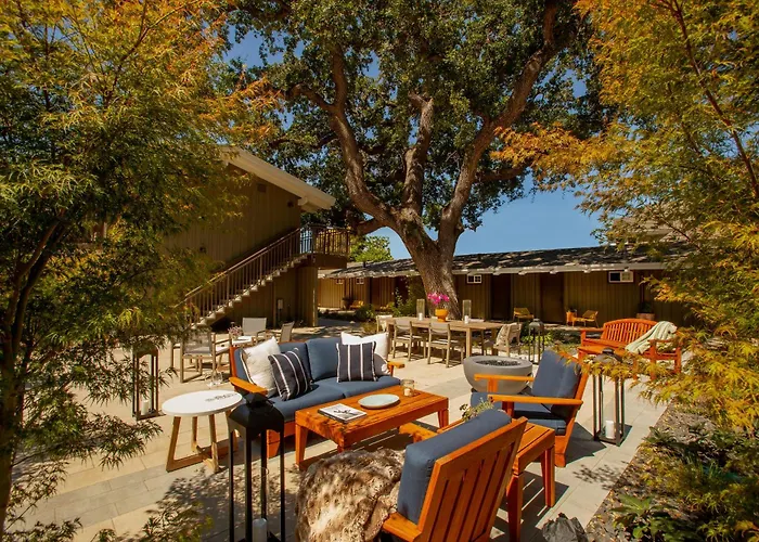 The Cottages Hotel
