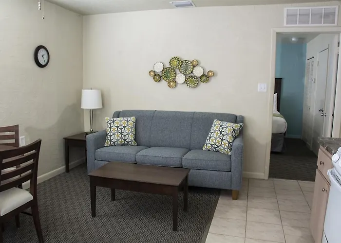 Palm Pavilion Inn