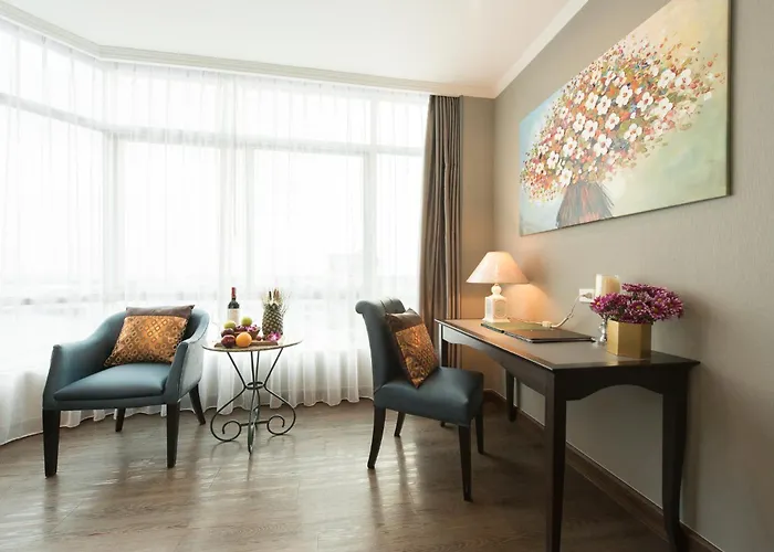 Siam Mandarina Hotel - Free Bkk Airport Shuttle