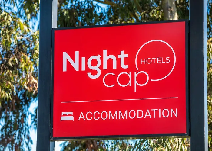 Nightcap At Ferntree Gully Hotel Motel