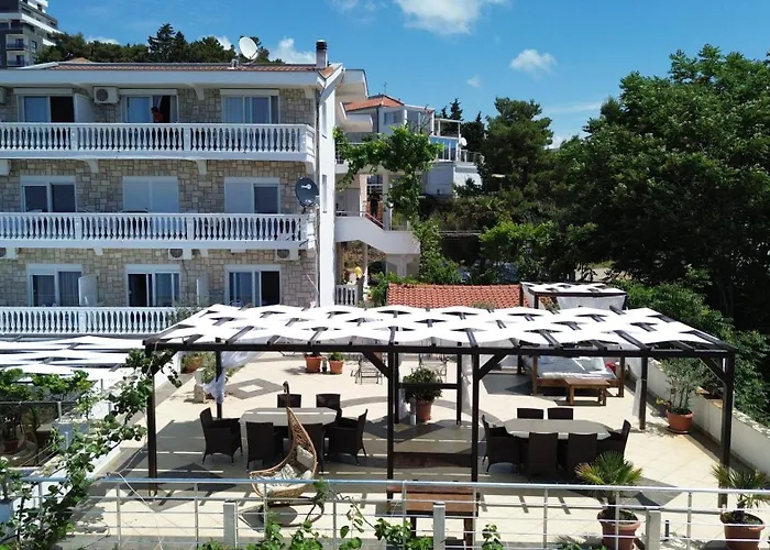 Sun Apartments