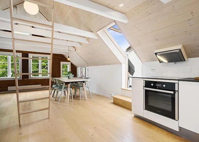 Charming Rooftop Apartment In Heart Of Stavanger