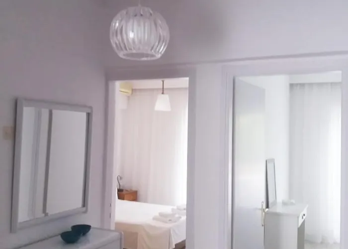 Eleni House
