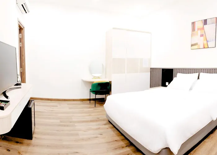 Hera Hostel