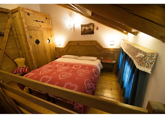 Cristallo & Faloria Suite Apartments