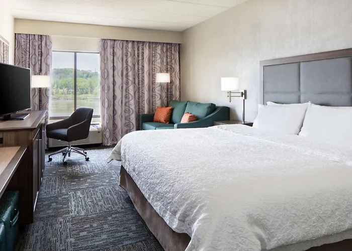 Hampton Inn Council Bluffs